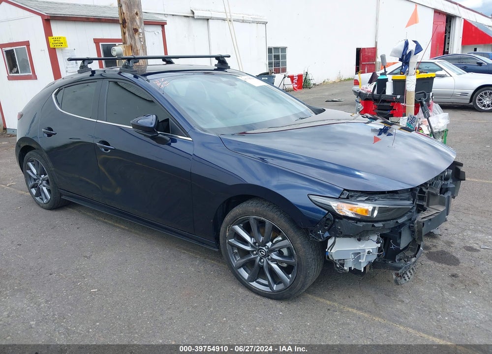2019 MAZDA 3 PREFERRED PACKAGE VIN: JM1BPAMM3K1132934