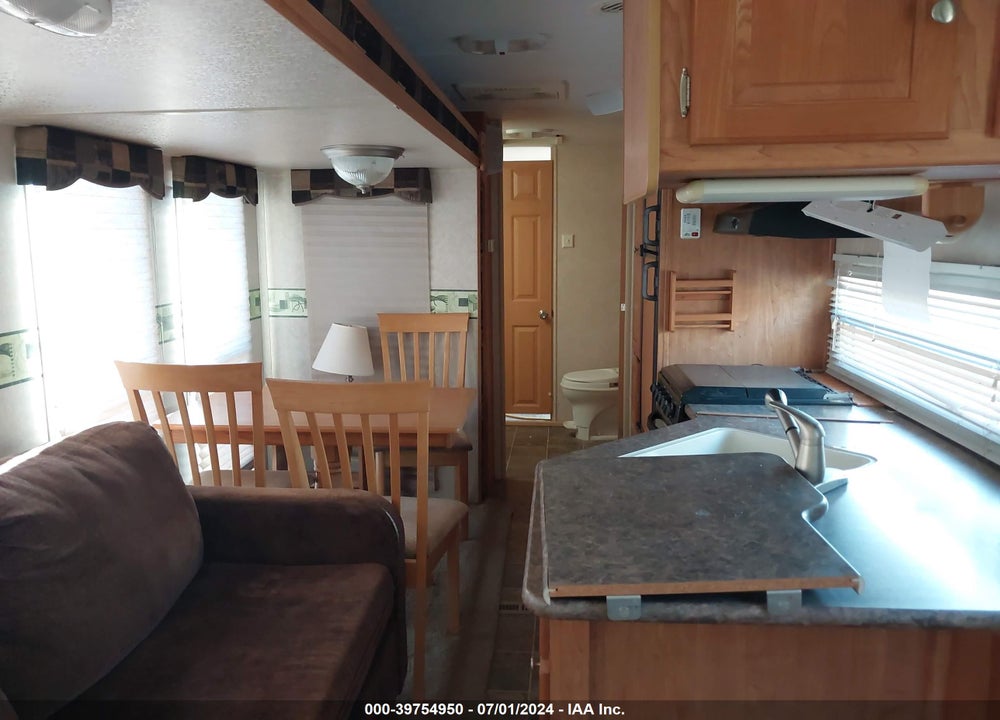 2009 ROCKWOOD 8314SS VIN: 4X4TRLG2891828830