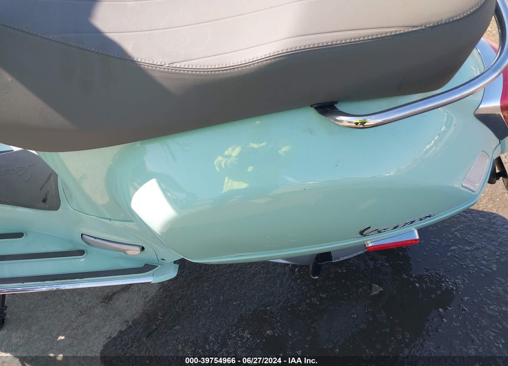 2023 VESPA GTS/SEI GIORNI 300 VIN: ZAPMD39MXP5100034