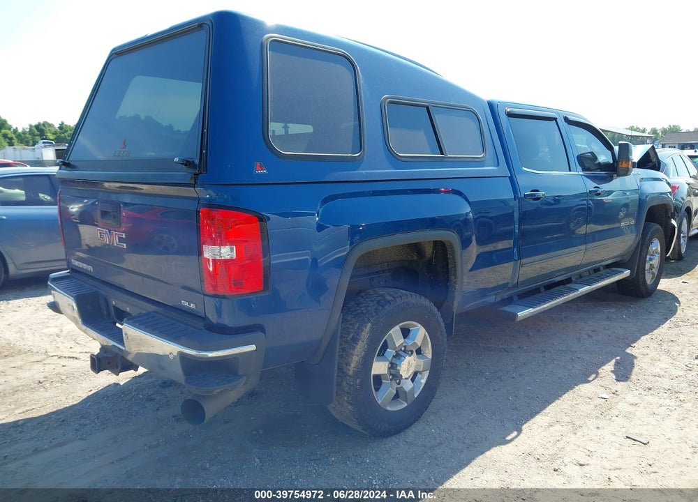 2018 GMC SIERRA 2500HD SLE VIN: 1GT12SEYXJF125028