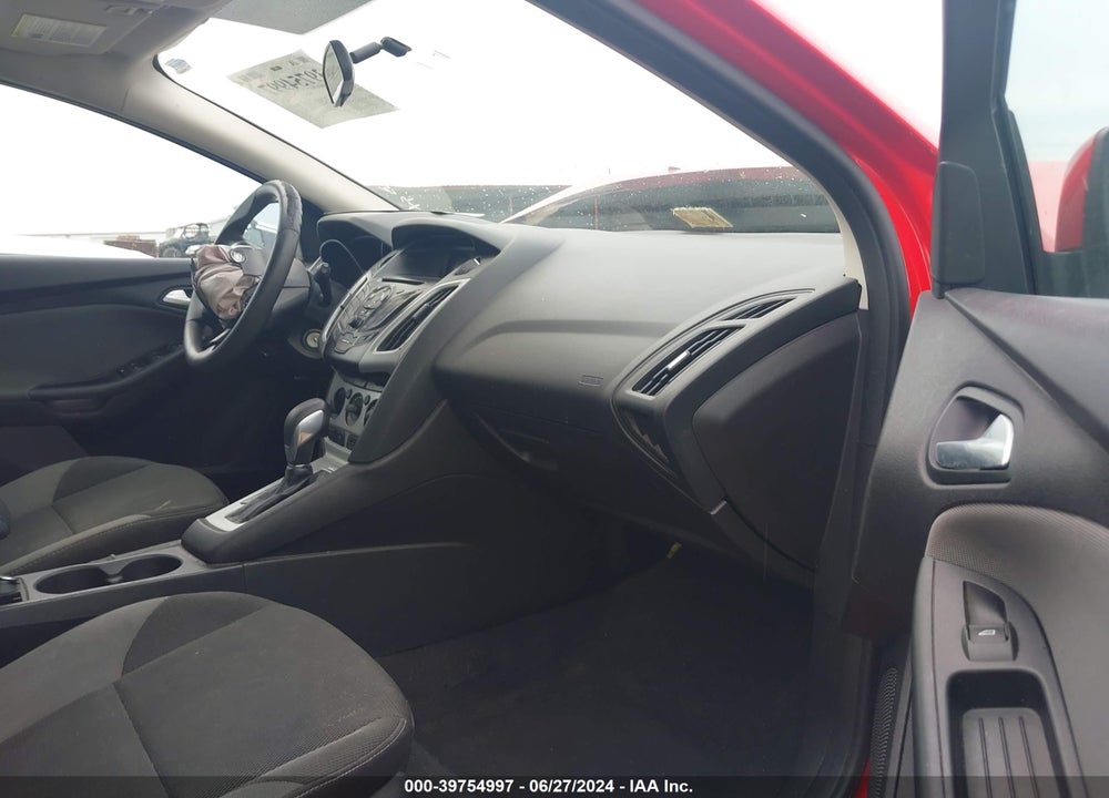 2014 FORD FOCUS SE VIN: 1FADP3K20EL463491