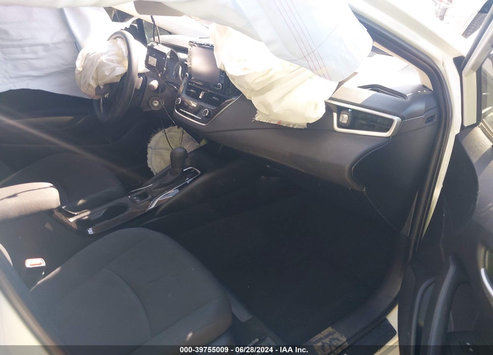 2021 TOYOTA COROLLA LE VIN: JTDEPMAE9MJ176354
