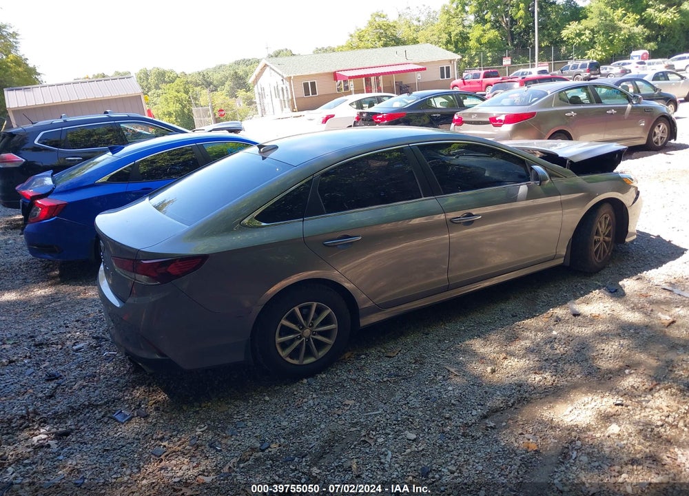 2018 HYUNDAI SONATA SE VIN: 5NPE24AF1JH673572