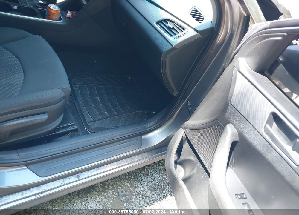2018 HYUNDAI SONATA SE VIN: 5NPE24AF1JH673572