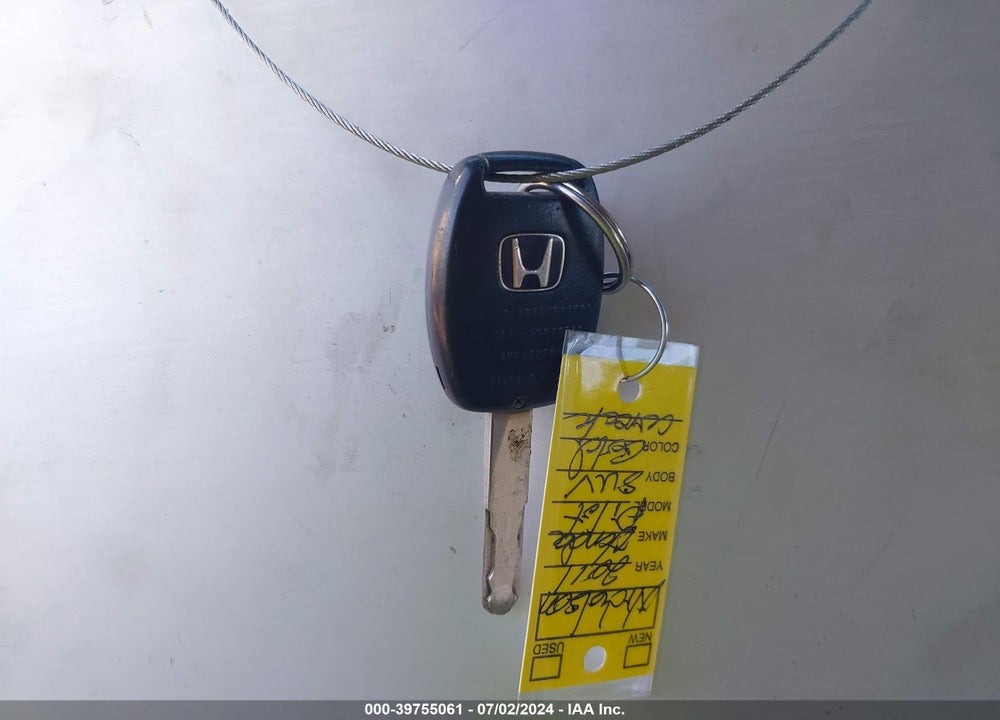 2011 HONDA PILOT EX-L VIN: 5FNYF4H5XBB026084