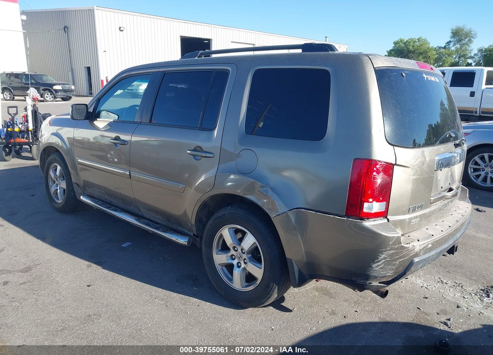 2011 HONDA PILOT EX-L VIN: 5FNYF4H5XBB026084