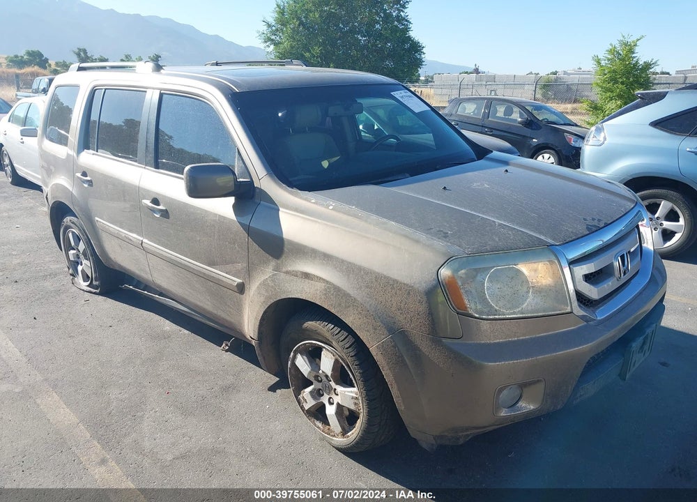 2011 HONDA PILOT EX-L VIN: 5FNYF4H5XBB026084