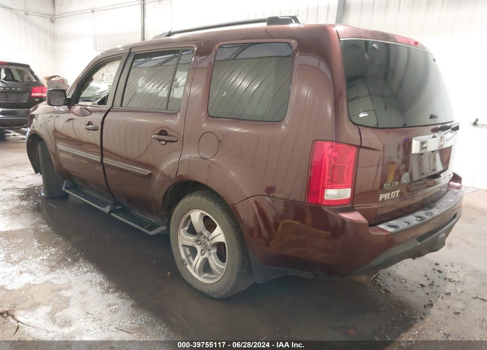 2014 HONDA PILOT EX VIN: 5FNYF4H48EB009733