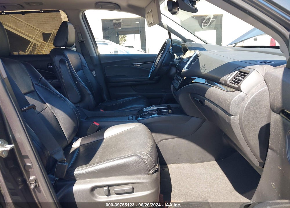 2017 HONDA PILOT ELITE VIN: 5FNYF6H08HB001788