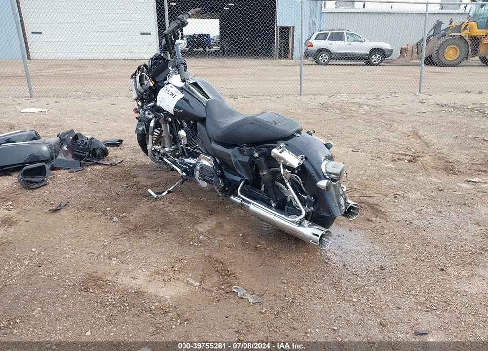 2013 HARLEY-DAVIDSON FLTRU ROAD GLIDE ULTRA VIN: 1HD1KGM16DB638689