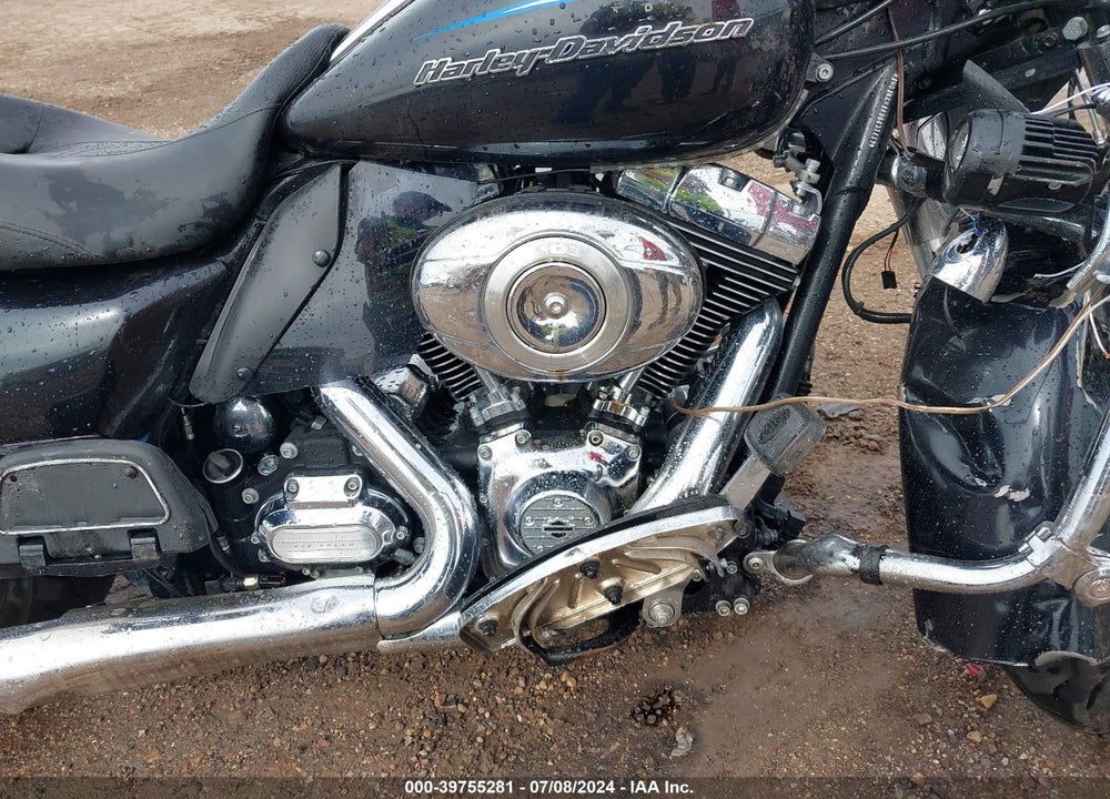 2013 HARLEY-DAVIDSON FLTRU ROAD GLIDE ULTRA VIN: 1HD1KGM16DB638689