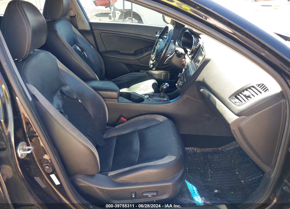2012 KIA OPTIMA SX VIN: 5XXGR4A65CG045128