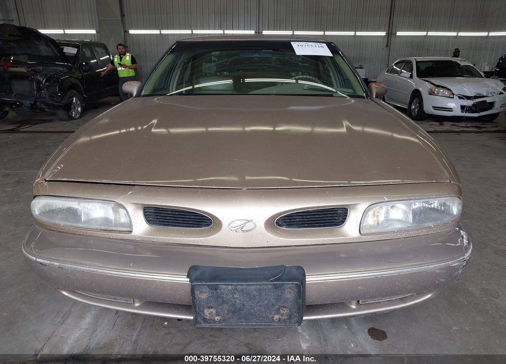 1998 OLDSMOBILE EIGHTY-EIGHT LS VIN: 1G3HN52K1W4859339