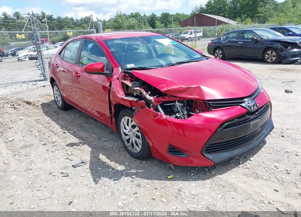 2019 TOYOTA COROLLA LE VIN: 2T1BURHE0KC221043