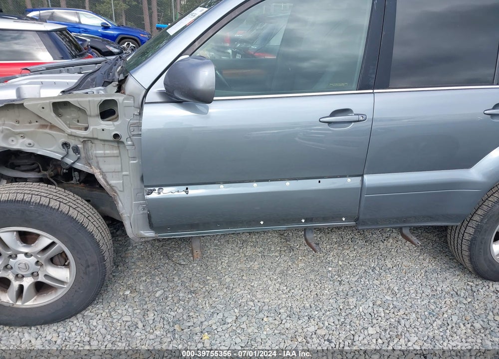 2004 LEXUS GX 470 VIN: JTJBT20X440035264