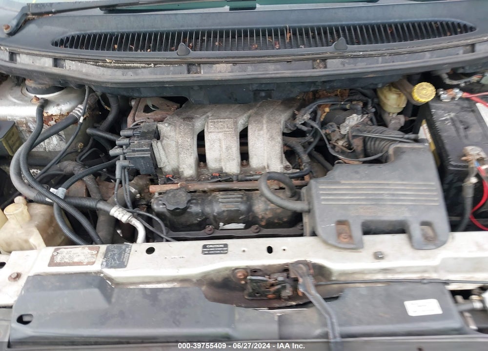 2000 CHRYSLER TOWN & COUNTRY LX VIN: 1C4GP44RXYB809631