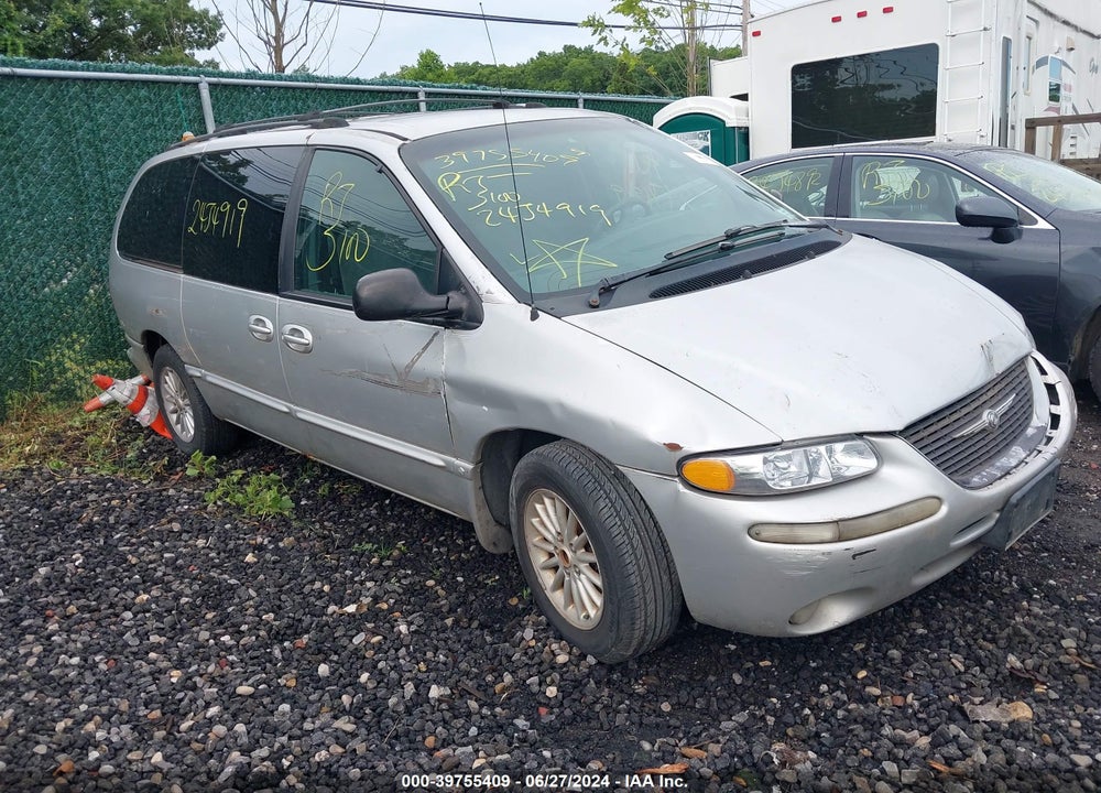 2000 CHRYSLER TOWN & COUNTRY LX VIN: 1C4GP44RXYB809631