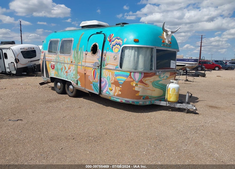1976 AIRSTREAM TRAVEL TRAILER VIN: 0000000022D6V1683