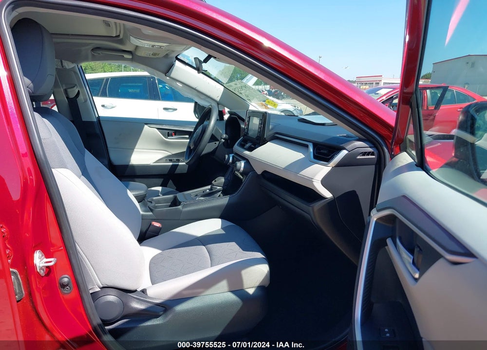 2019 TOYOTA RAV4 XLE VIN: 2T3W1RFV0KC004791