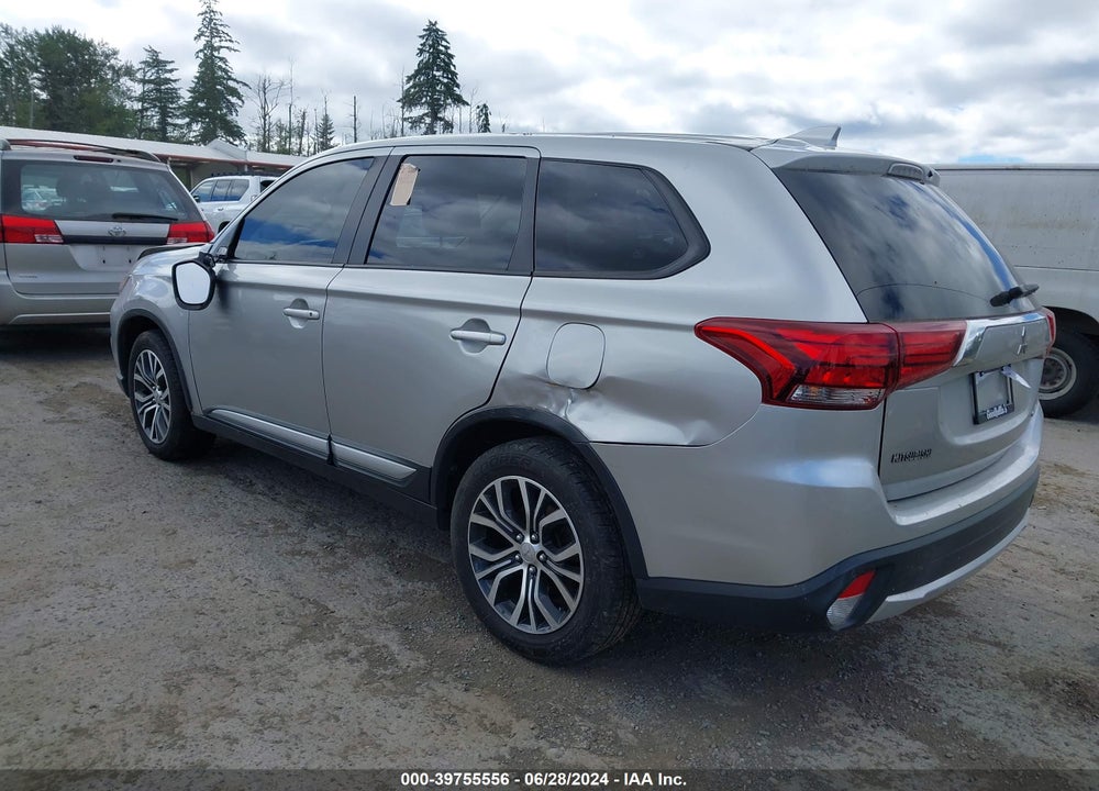 2018 MITSUBISHI OUTLANDER ES VIN: JA4AZ3A37JZ057100