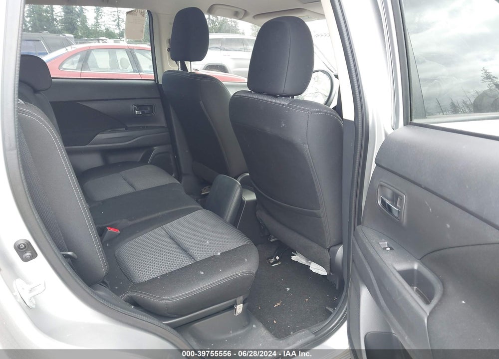 2018 MITSUBISHI OUTLANDER ES VIN: JA4AZ3A37JZ057100