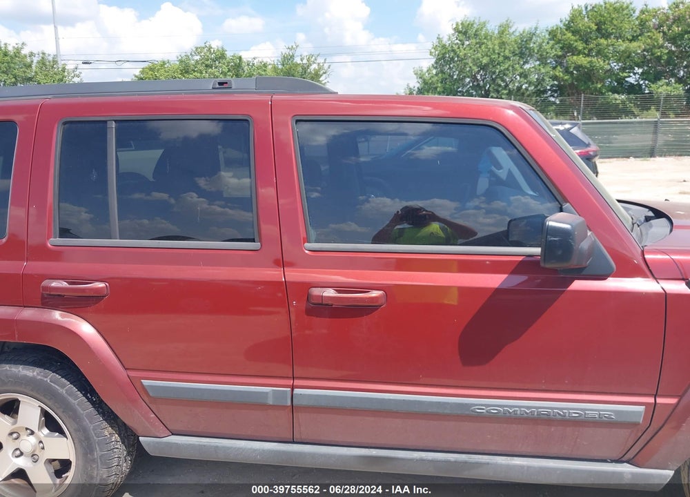 2009 JEEP COMMANDER VIN: 1J8HH48K59C500376