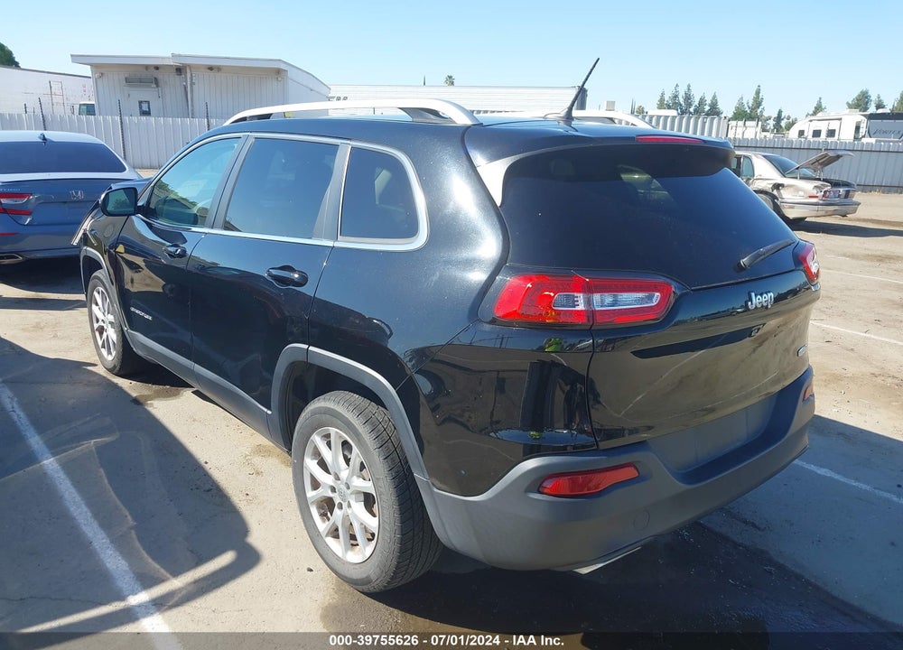 2018 JEEP CHEROKEE LATITUDE FWD VIN: 1C4PJLCX7JD558816