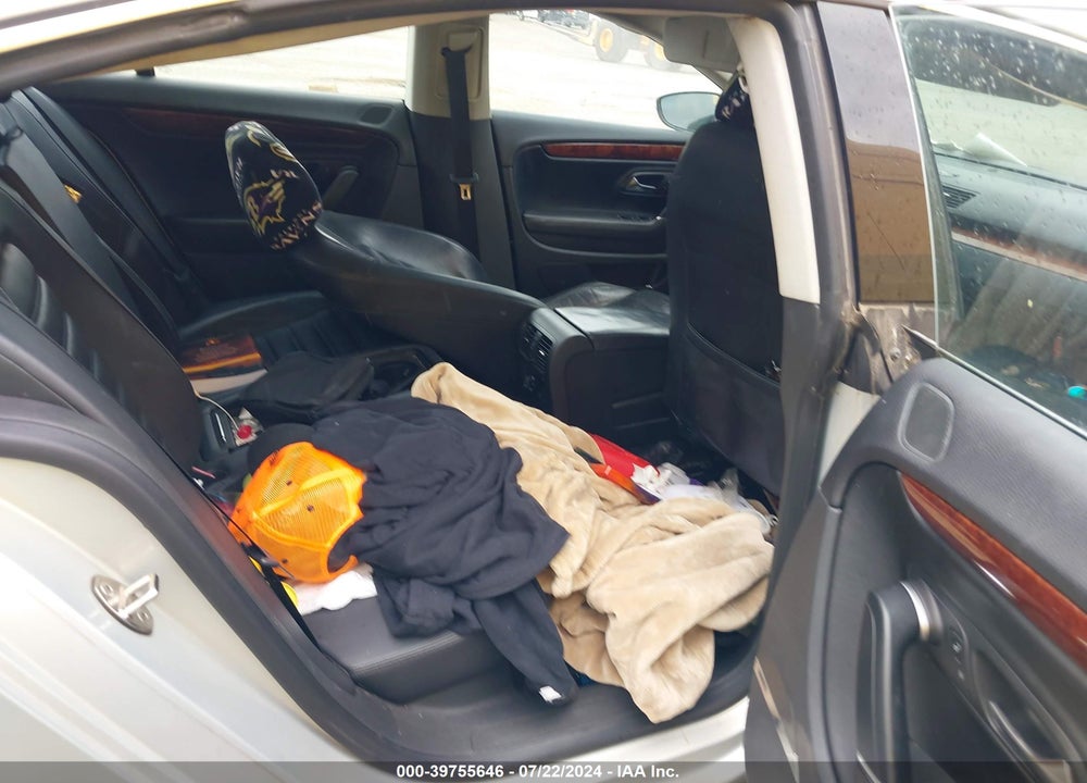 2011 VOLKSWAGEN CC VR6 EXECUTIVE VIN: WVWGU7AN7BE719242
