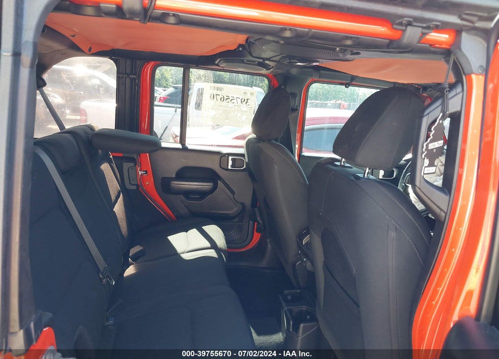 2018 JEEP WRANGLER UNLIMITED SPORT S 4X4 VIN: 1C4HJXDG1JW274516