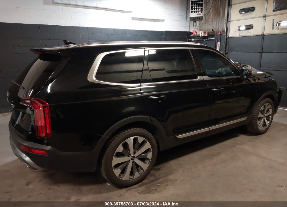 2022 KIA TELLURIDE S VIN: 5XYP6DHC0NG239701