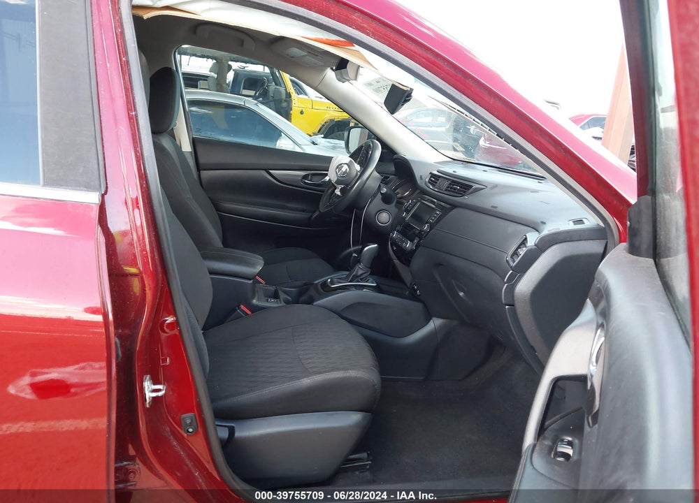 2020 NISSAN ROGUE SV FWD VIN: 5N1AT2MT8LC721015