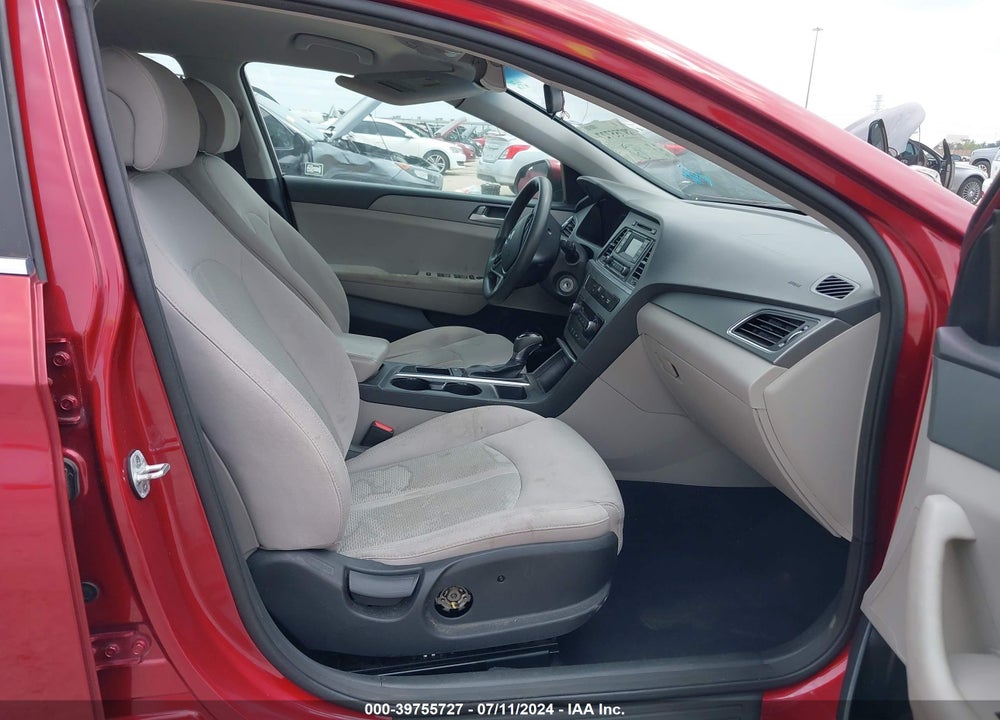 2015 HYUNDAI SONATA SE VIN: 5NPE24AF5FH006530