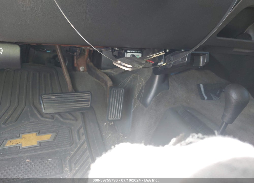 2004 CHEVROLET SILVERADO 1500 Z71 VIN: 2GCEK19T941220136