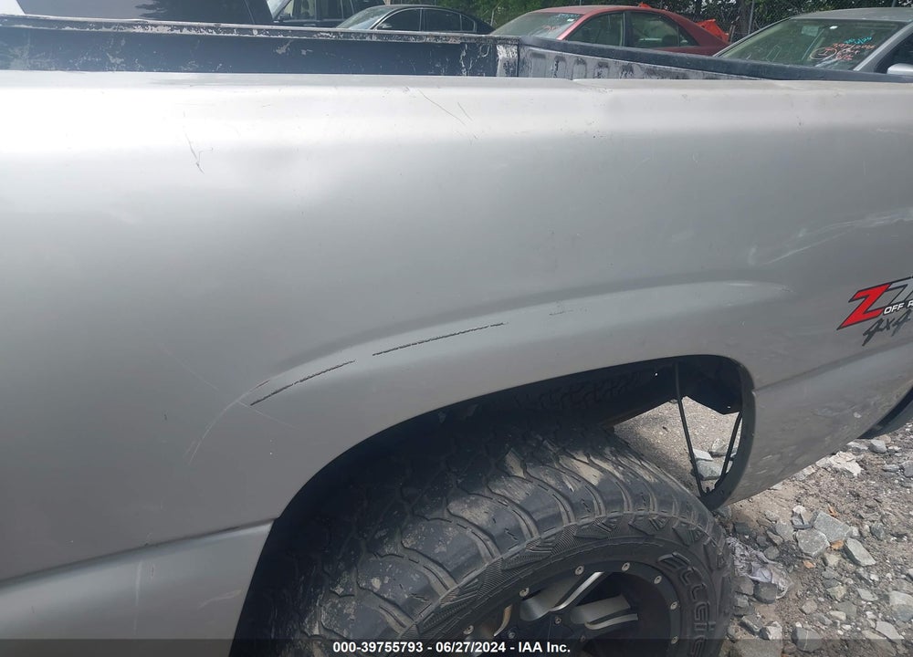 2004 CHEVROLET SILVERADO 1500 Z71 VIN: 2GCEK19T941220136