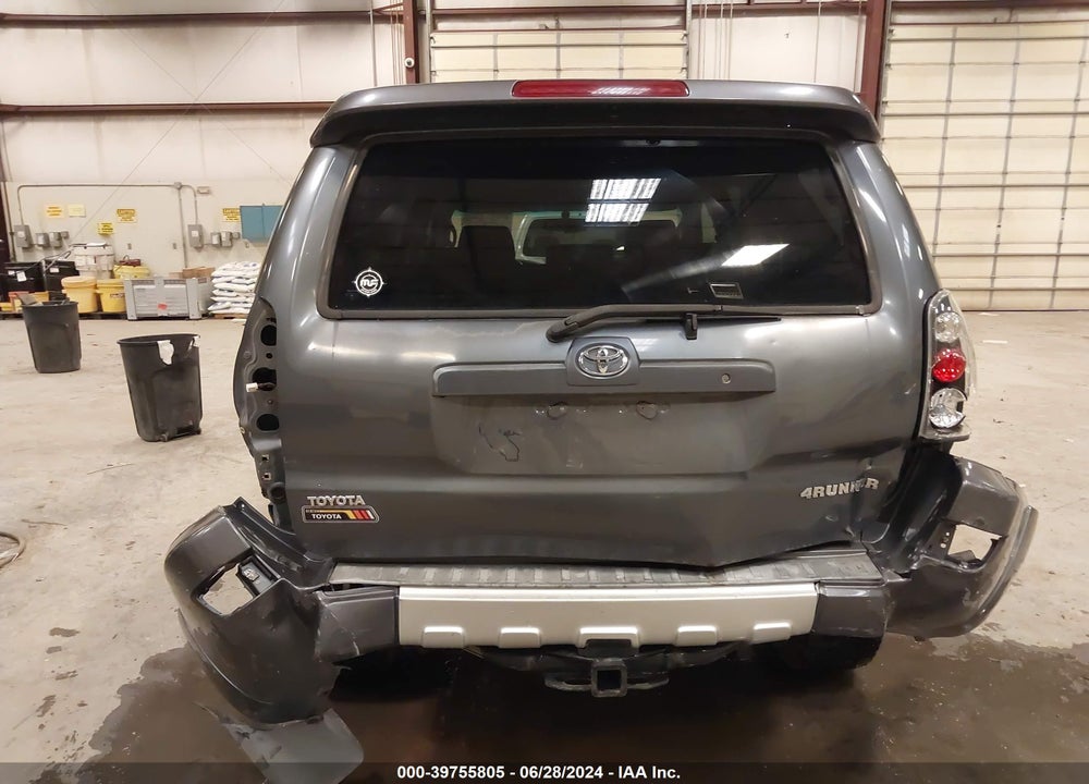 2004 TOYOTA 4RUNNER SR5 SPORT V8 VIN: JTEBT14R940040111