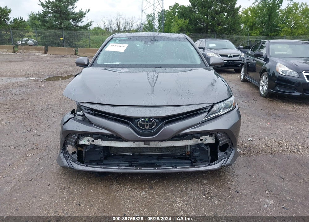 2019 TOYOTA CAMRY LE VIN: 4T1B11HK3KU757211