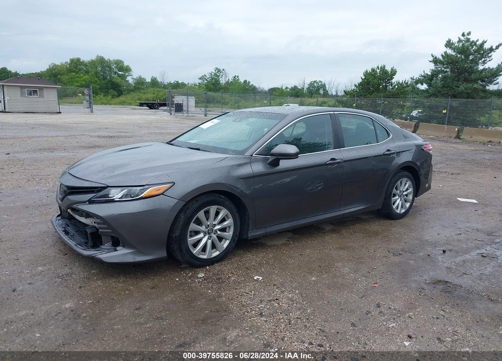 2019 TOYOTA CAMRY LE VIN: 4T1B11HK3KU757211