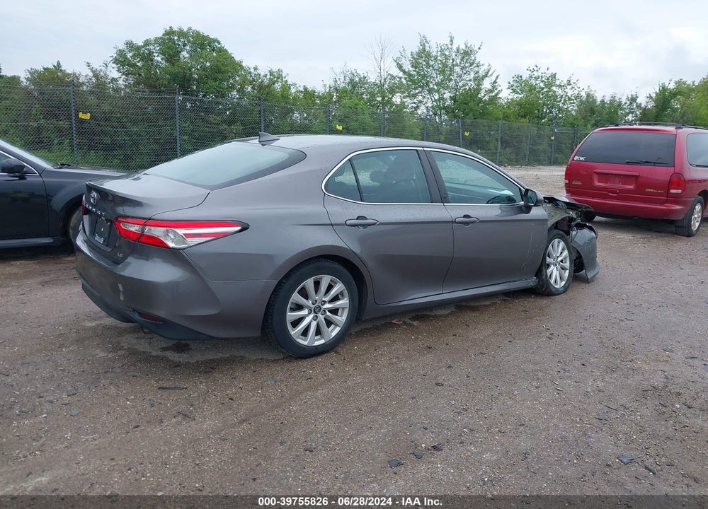 2019 TOYOTA CAMRY LE VIN: 4T1B11HK3KU757211