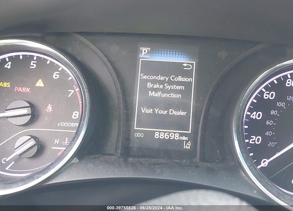 2019 TOYOTA CAMRY LE VIN: 4T1B11HK3KU757211