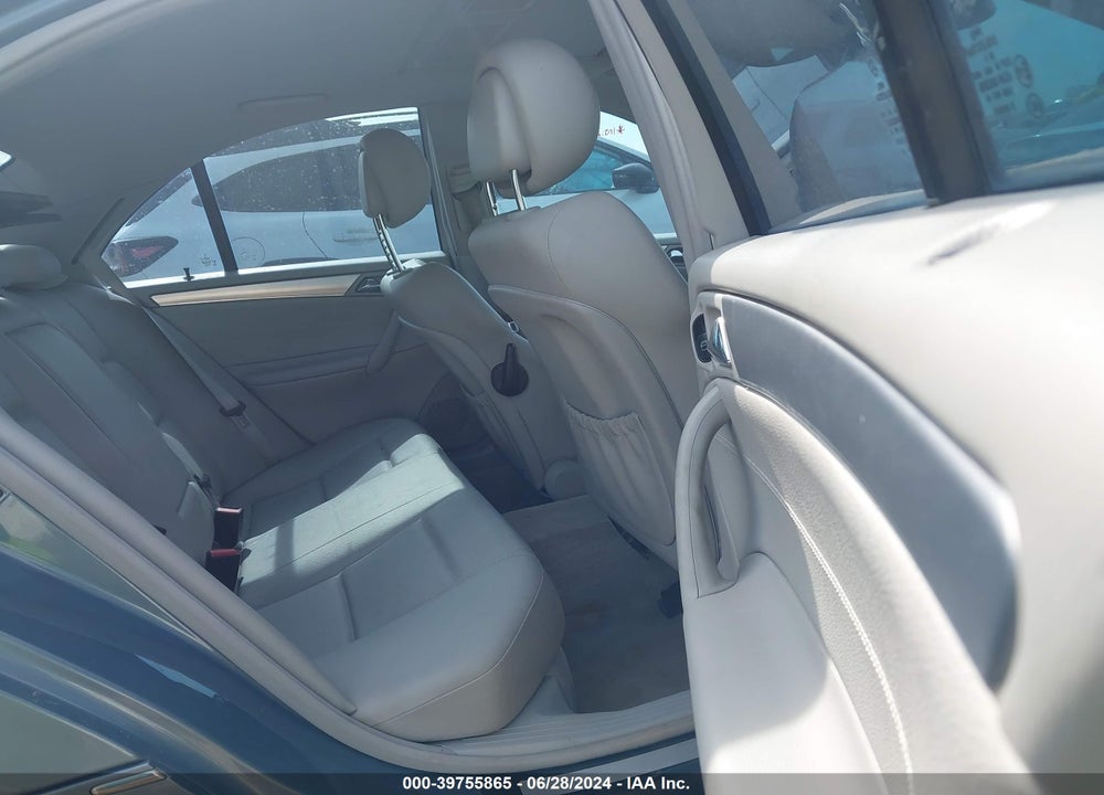 2006 MERCEDES-BENZ C 230 SPORT VIN: WDBRF52H86A840292