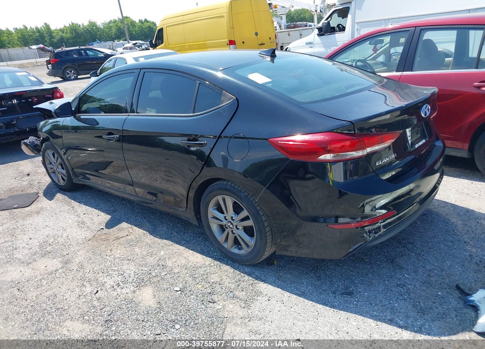 2017 HYUNDAI ELANTRA SE VIN: 5NPD84LFXHH175128