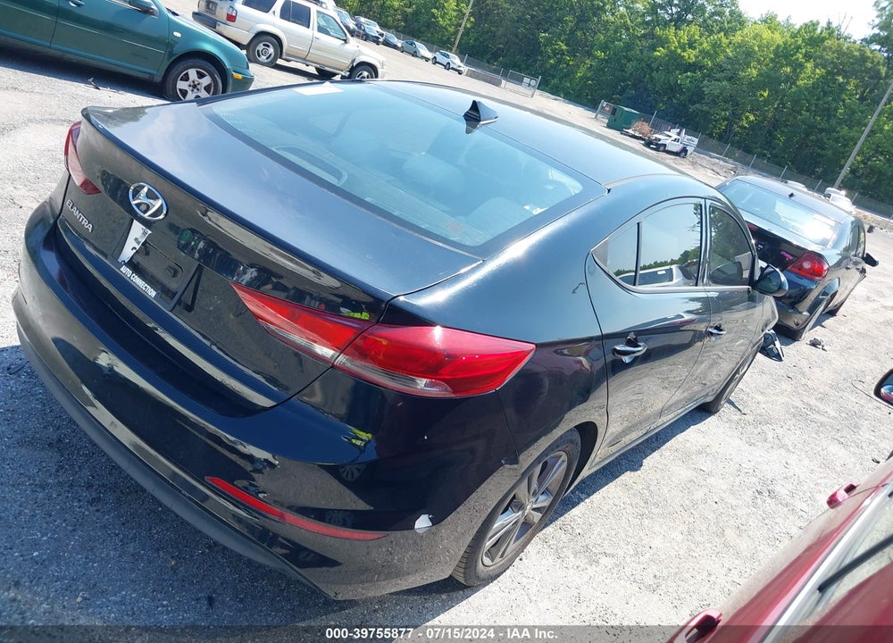 2017 HYUNDAI ELANTRA SE VIN: 5NPD84LFXHH175128