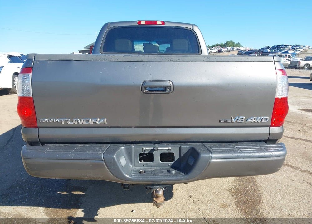 2004 TOYOTA TUNDRA LIMITED V8 VIN: 5TBDT481X4S441045
