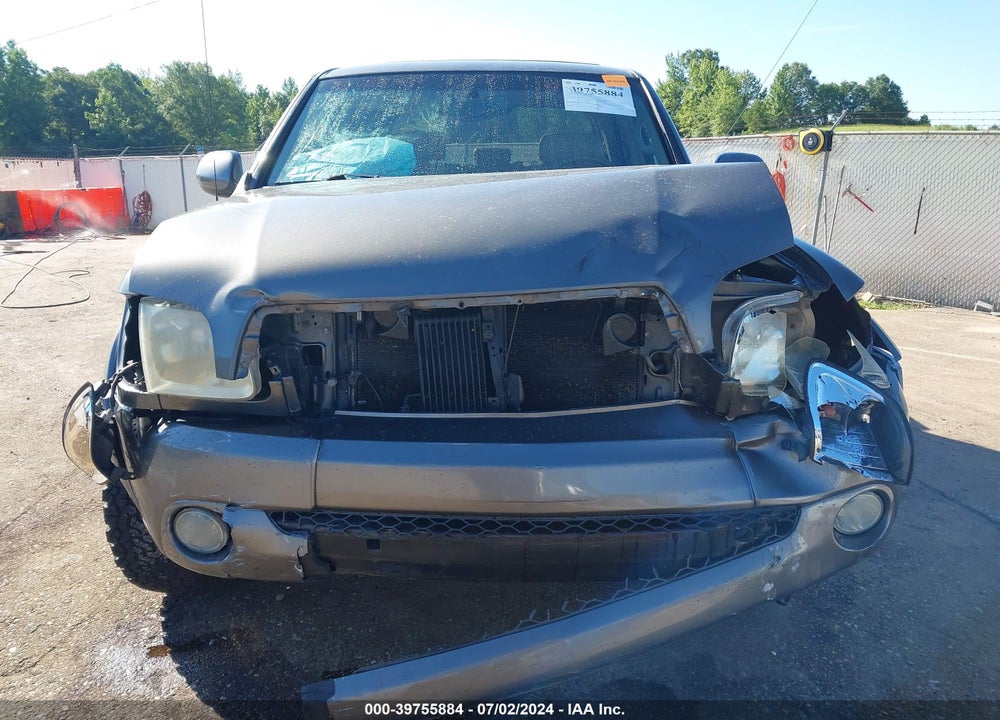 2004 TOYOTA TUNDRA LIMITED V8 VIN: 5TBDT481X4S441045
