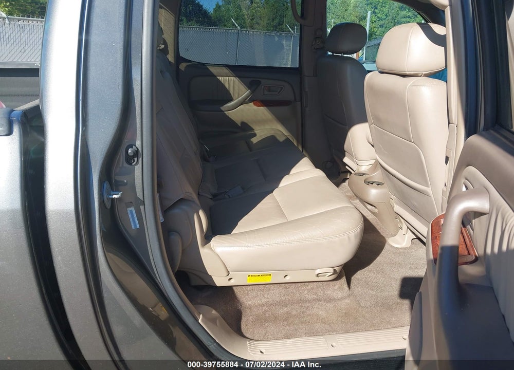 2004 TOYOTA TUNDRA LIMITED V8 VIN: 5TBDT481X4S441045
