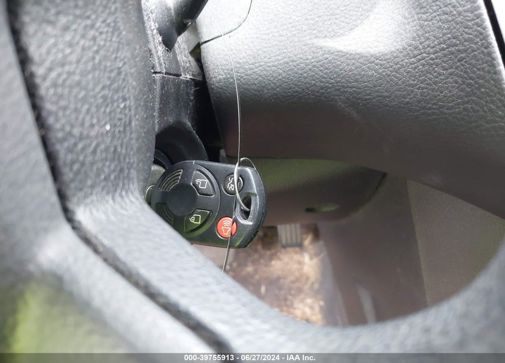 2014 FORD FOCUS SE VIN: 1FADP3F23EL447165