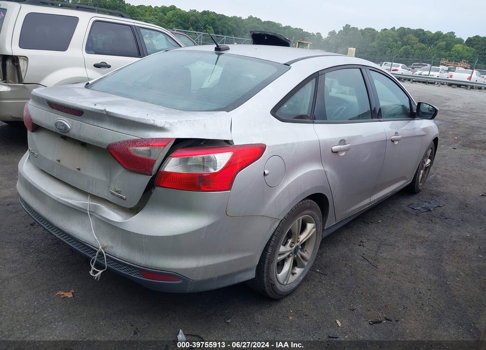 2014 FORD FOCUS SE VIN: 1FADP3F23EL447165