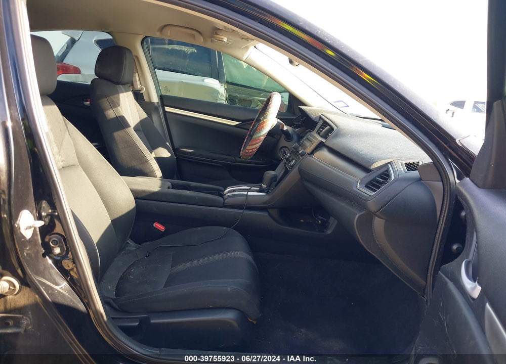 2018 HONDA CIVIC LX VIN: 2HGFC2F55JH508527