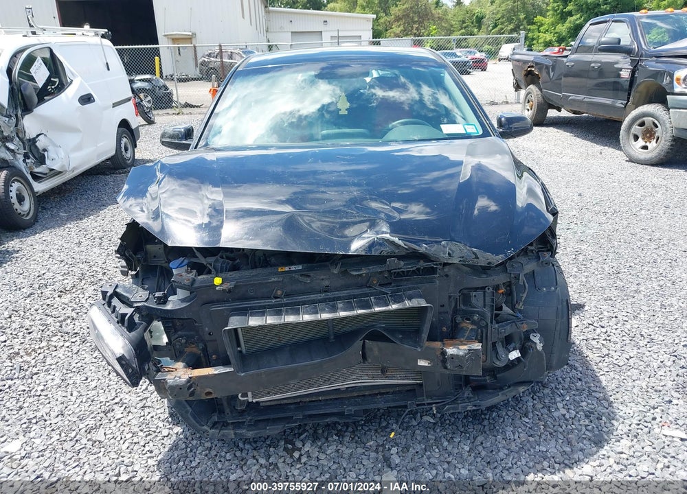 2018 HYUNDAI KONA SE VIN: KM8K1CAA7JU076660