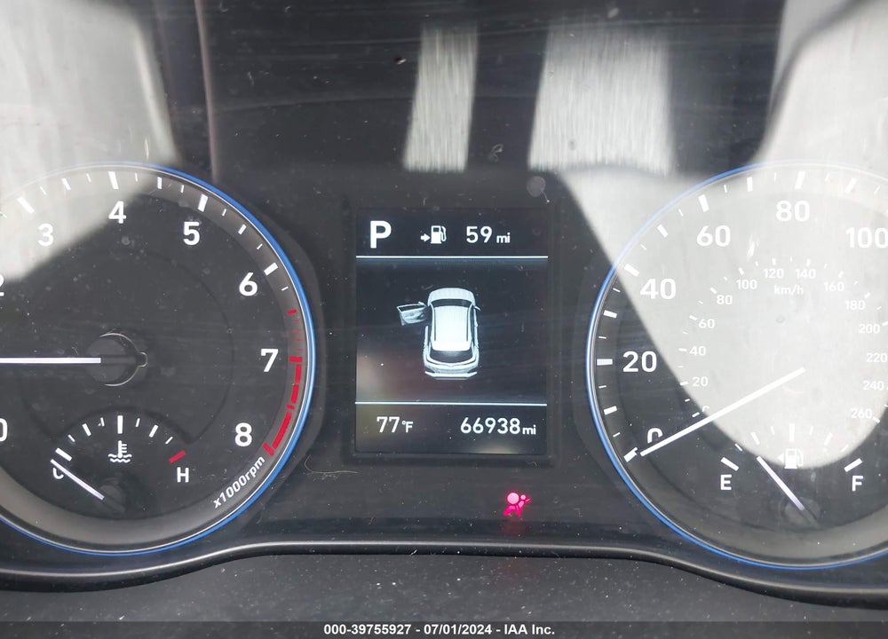 2018 HYUNDAI KONA SE VIN: KM8K1CAA7JU076660